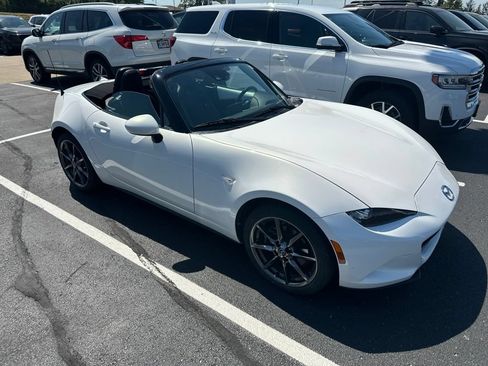 Used 2017 MAZDA MX-5 Miata Grand Touring RWD image 14