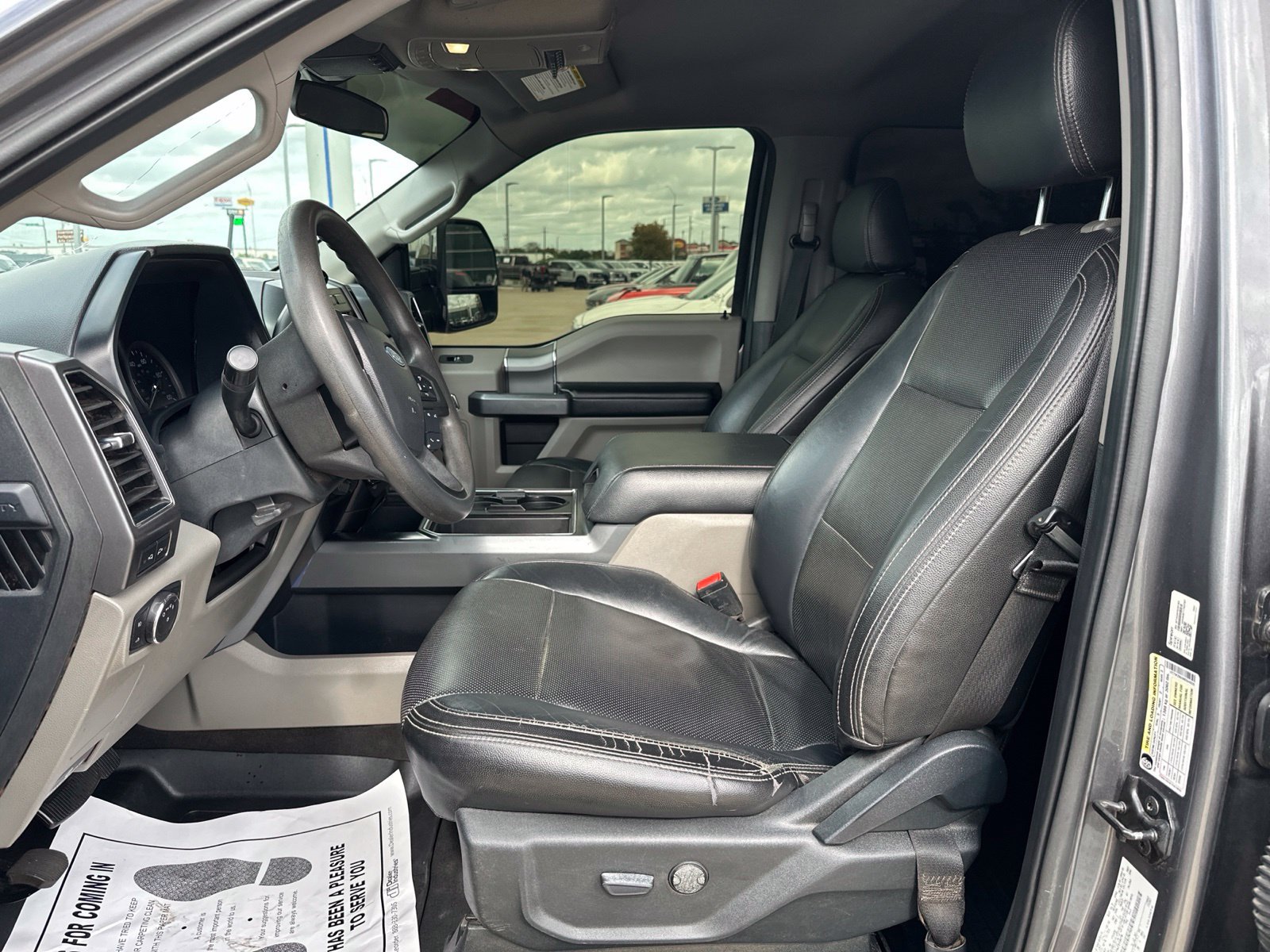 Used 2022 Ford F250 XLT w/ XLT Premium Package AWD/4WD image 16