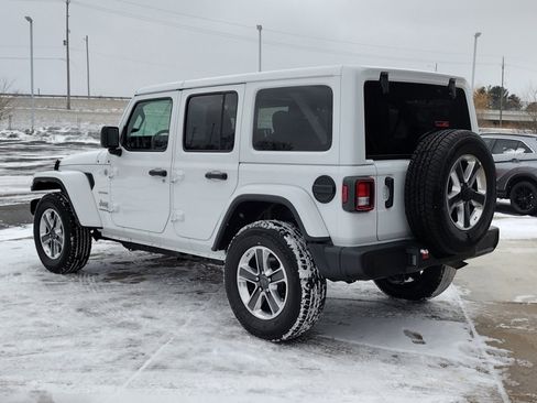Used 2023 Jeep Wrangler Sahara image 7