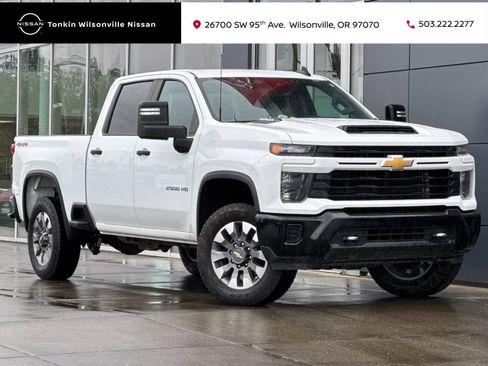 Used 2024 Chevrolet Silverado 2500 Custom w/ Custom Value Package image 1