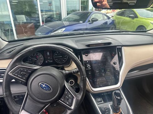 Used 2023 Subaru Outback Limited AWD/4WD image 8