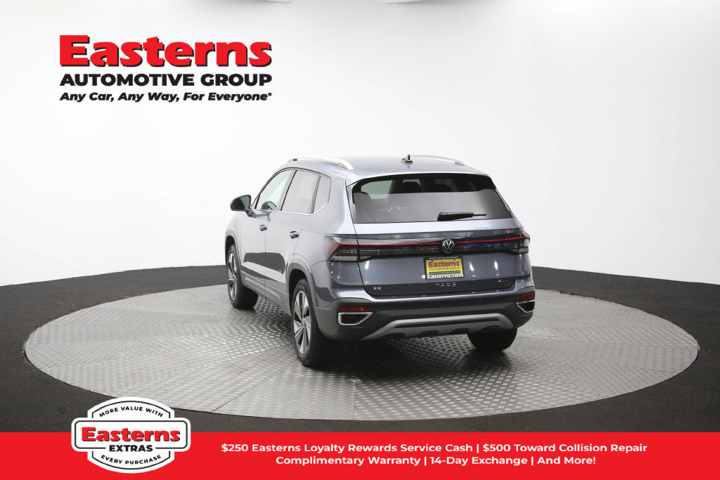 Used 2025 Volkswagen Taos SE AWD/4WD image 65