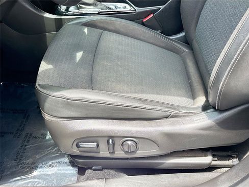 Used 2020 Buick Encore GX Preferred w/ Cold Weather Comfort Package FWD image 18