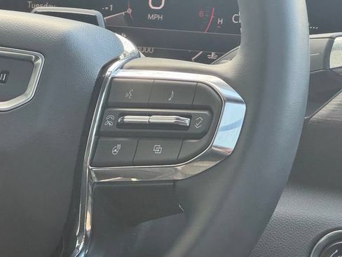 Used 2025 GMC Acadia Denali w/ Super Cruise Package AWD/4WD image 16
