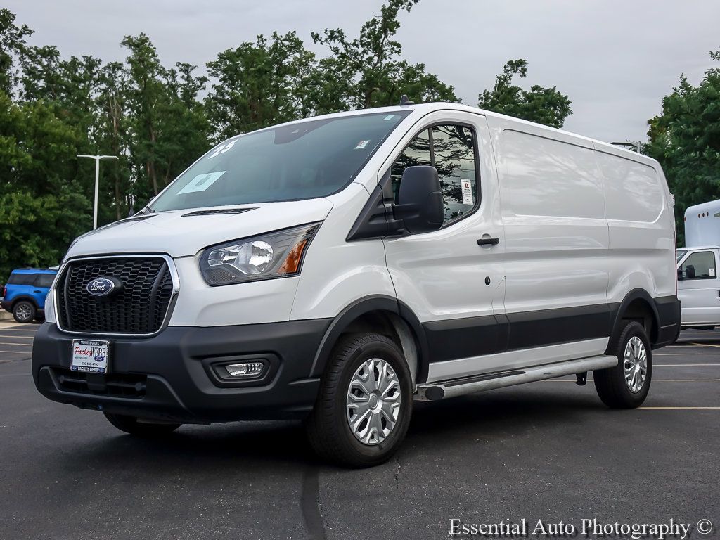 Used 2025 Ford Transit 250 Low Roof w/ Exterior Upgrade Package RWD image 2