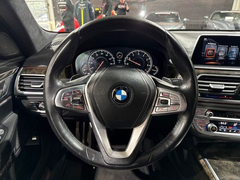 Used 2016 BMW 750i image 74