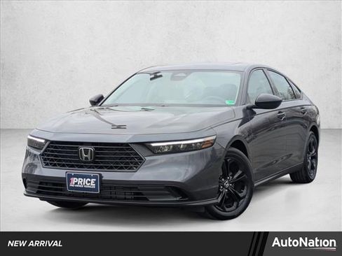 Used 2025 Honda Accord SE image 1