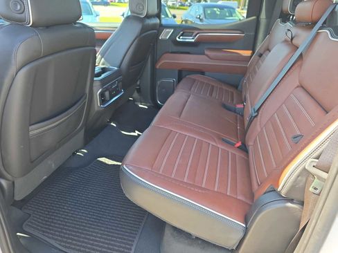 Used 2023 GMC Sierra 1500 Denali Ultimate image 23