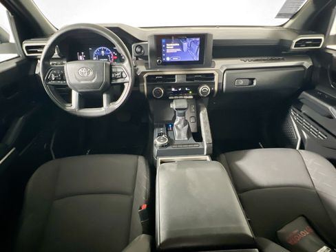 Used 2024 Toyota Tacoma SR5 AWD/4WD image 29