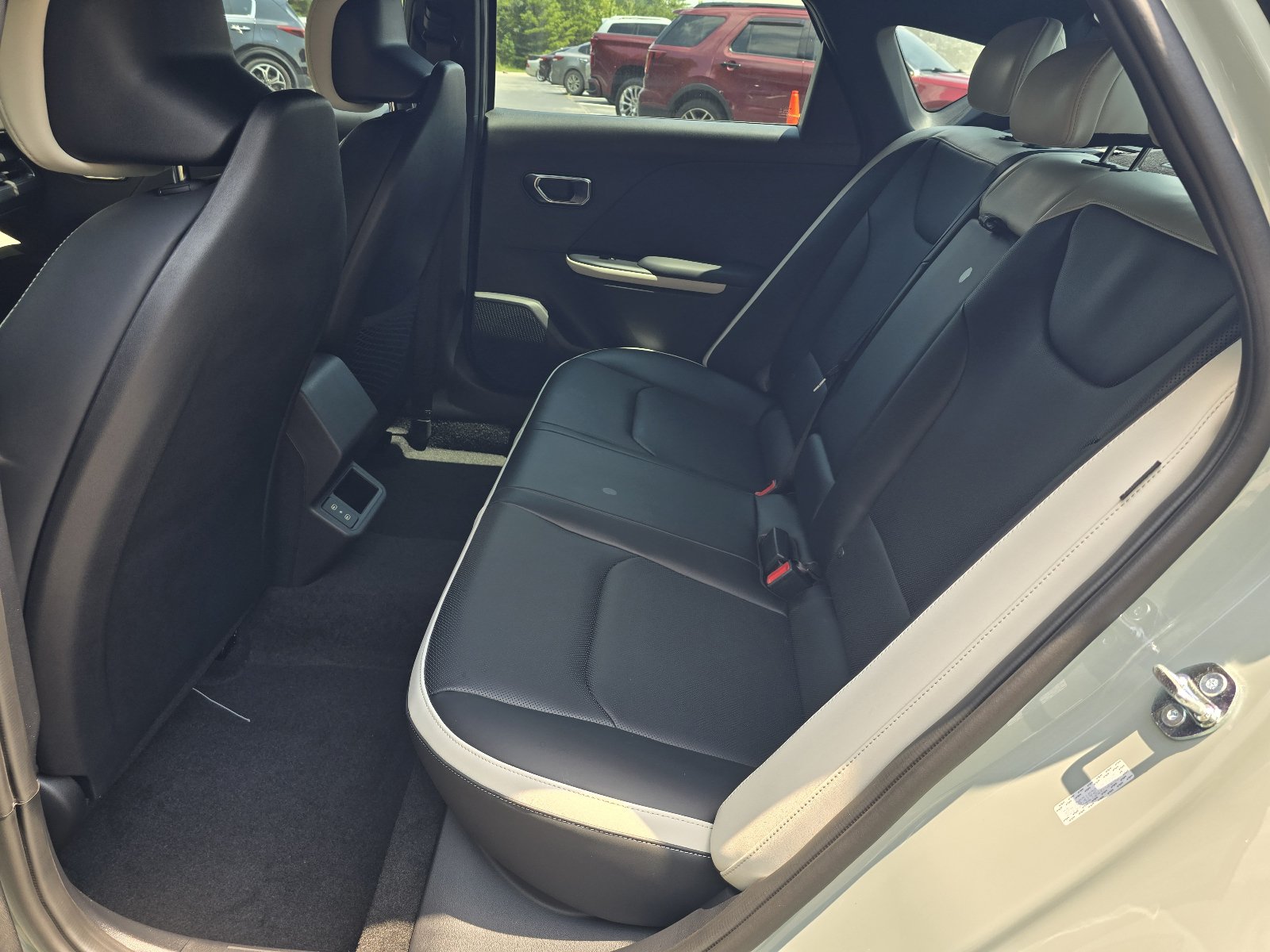 New 2026 Kia K4 EX FWD image 4