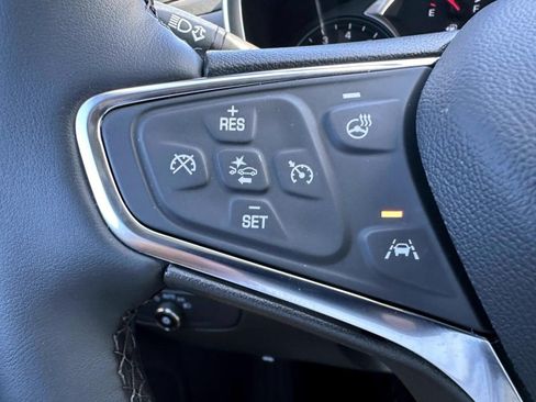Used 2024 Chevrolet Equinox LT AWD/4WD image 16