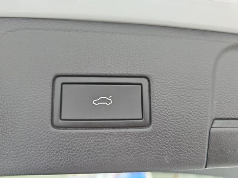 Certified 2023 Volkswagen Atlas SEL Premium image 14