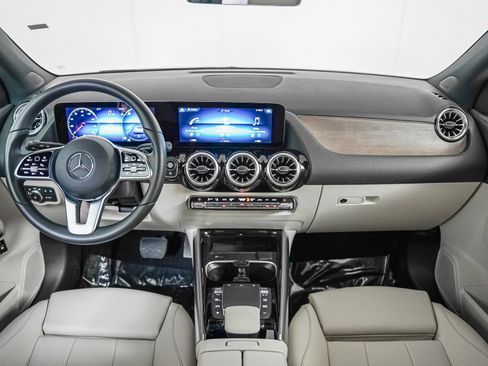 Certified 2023 Mercedes-Benz GLA 250 image 13