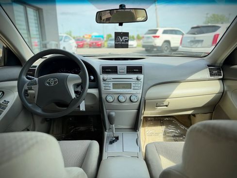 Used 2011 Toyota Camry FWD image 8