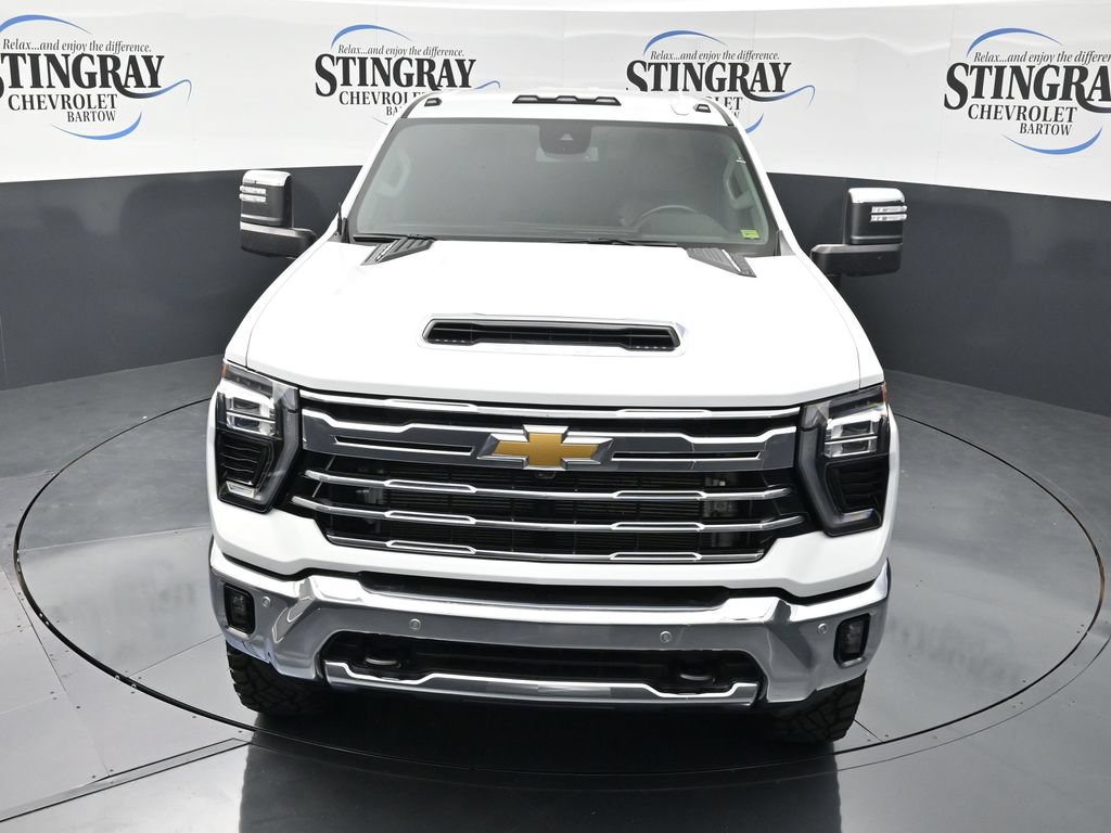Used 2025 Chevrolet Silverado 3500 LTZ w/ LTZ Plus Package AWD/4WD image 22