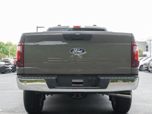 New 2026 Ford F150 XLT w/ XLT Chrome Appearance Package RWD image 8