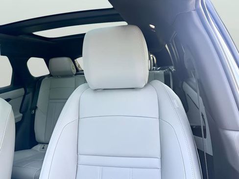 Certified 2026 Land Rover Range Rover Evoque S AWD/4WD image 18