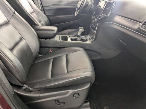 Used 2019 Jeep Grand Cherokee Limited image 33