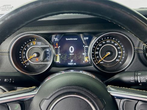 Used 2023 Jeep Gladiator Overland image 24