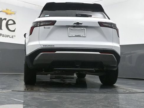 New 2026 Chevrolet Equinox LT w/ Convenience Package II image 32