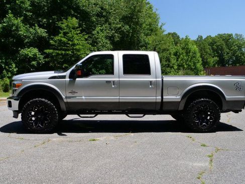 Used 2016 Ford F250 Lariat w/ Chrome Package AWD/4WD image 31