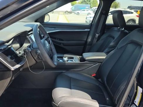 Used 2025 Jeep Wagoneer S Limited AWD/4WD image 8
