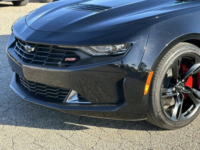 Certified 2022 Chevrolet Camaro LT w/ RS Package RWD image 9