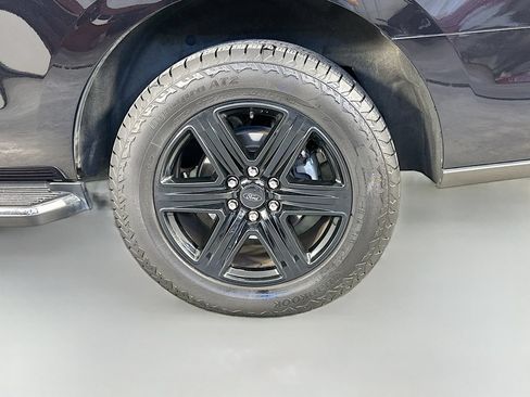 Used 2021 Ford Expedition XLT AWD/4WD image 33