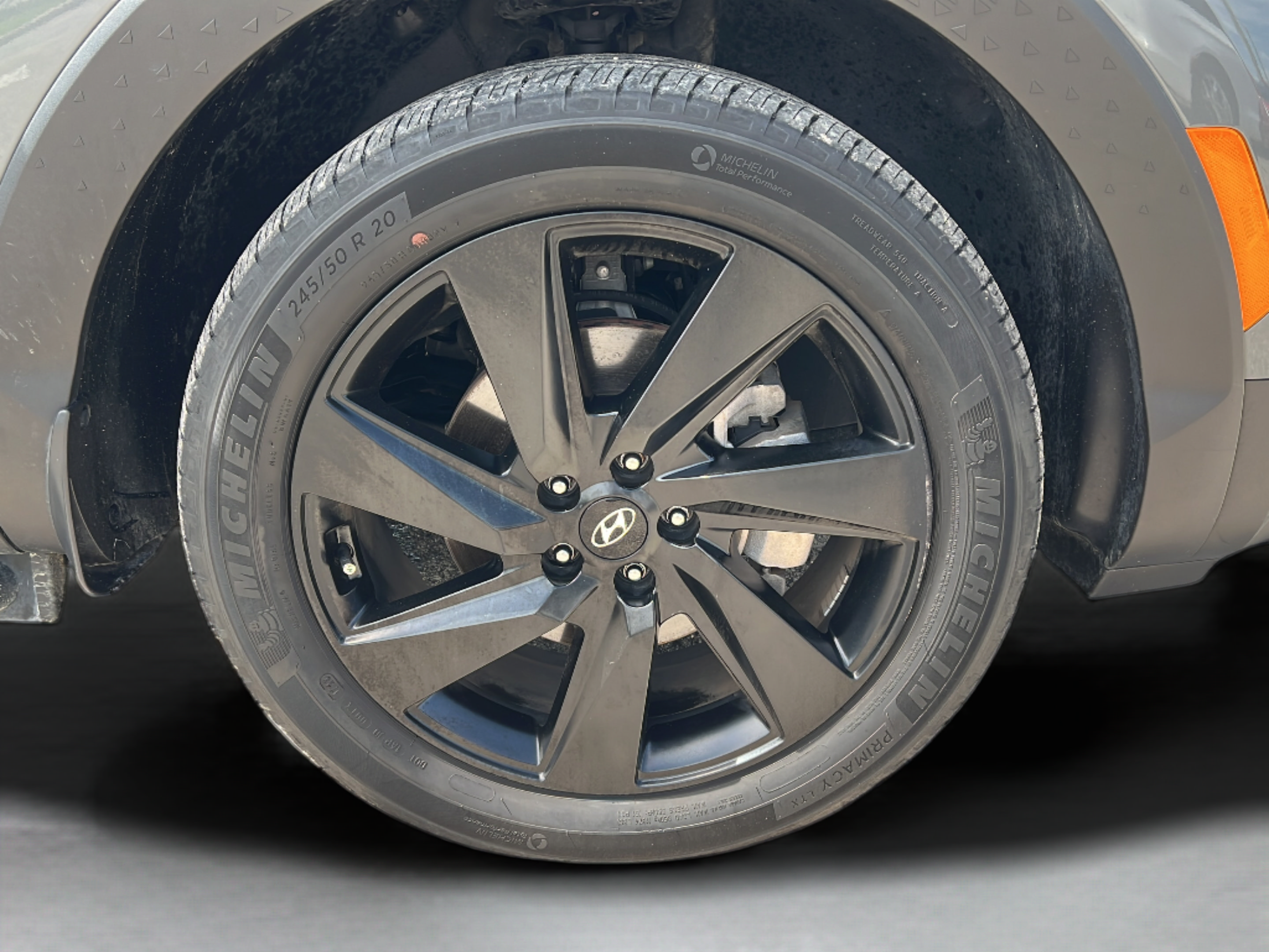 Used 2024 Hyundai Santa Cruz Night AWD/4WD image 25