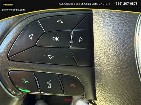 Used 2019 Dodge Challenger SXT image 25