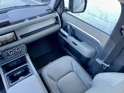 Certified 2024 Land Rover Defender 110 S image 18