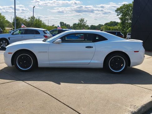 Used 2013 Chevrolet Camaro LS RWD image 15