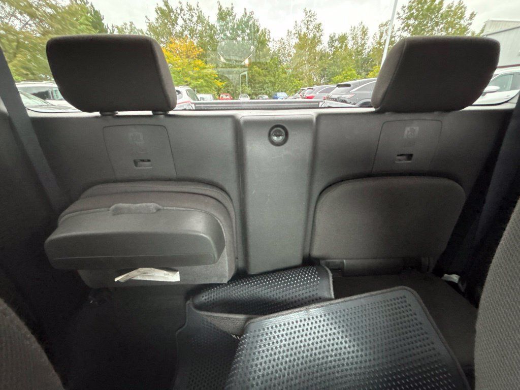 Used 2018 Nissan Frontier S RWD image 26