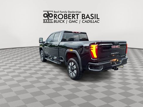Used 2024 GMC Sierra 2500 Denali w/ Denali Reserve Package AWD/4WD image 6