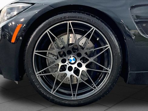 Used 2018 BMW M3 RWD image 11