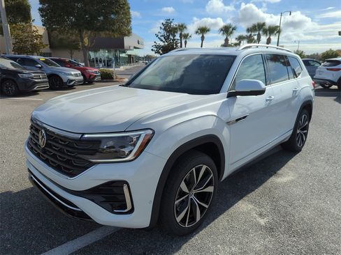 New 2026 Volkswagen Atlas SEL Premium R-Line image 14