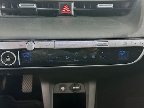 Used 2024 Hyundai Ioniq 5 SEL image 23
