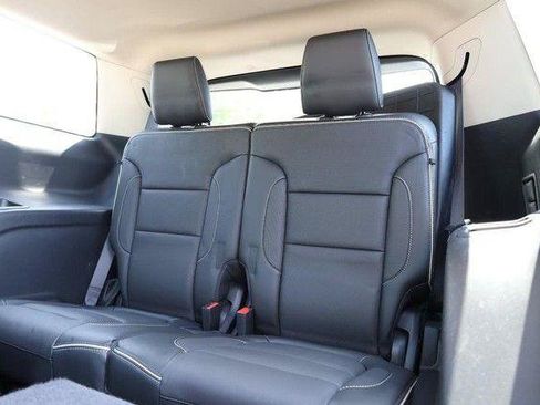 Used 2017 GMC Acadia Denali w/ Technology Package AWD/4WD image 28
