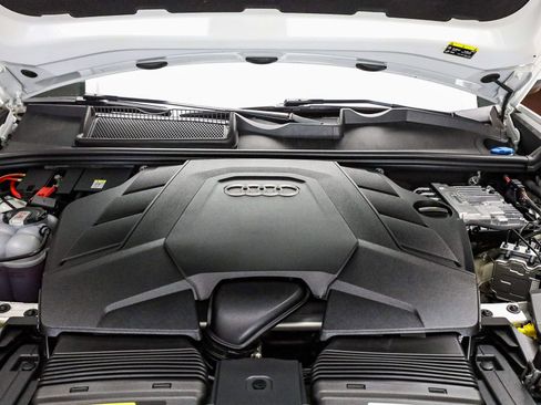 Used 2024 Audi Q8 Premium w/ Black Optic Package image 29