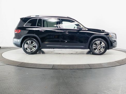 Certified 2026 Mercedes-Benz GLB 250 4MATIC image 31