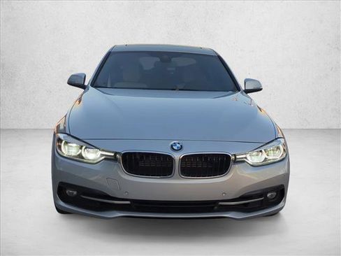 Used 2017 BMW 330e image 2