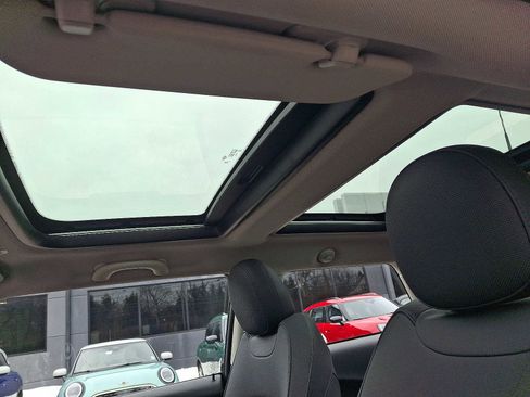 Used 2024 MINI Cooper SE image 14