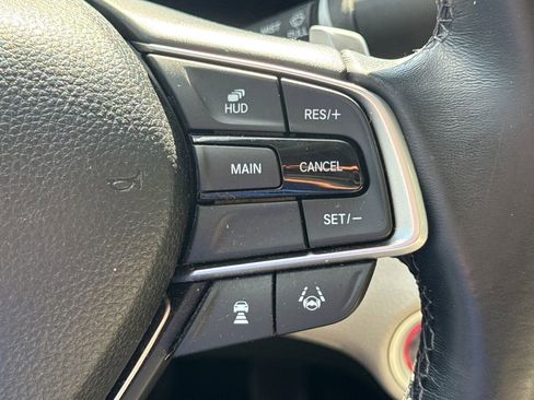 Used 2018 Honda Accord Touring image 28