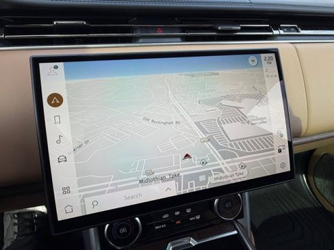 Certified 2023 Land Rover Range Rover Long Wheelbase Autobiography image 16