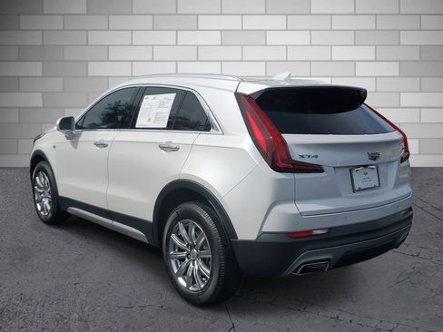 Used 2020 Cadillac XT4 Premium Luxury image 3