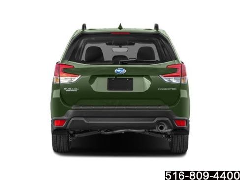 Used 2023 Subaru Forester Limited AWD/4WD image 9
