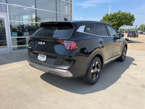 New 2026 Kia Sportage LX FWD image 5