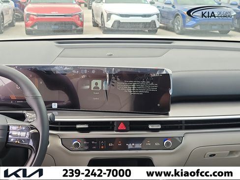 New 2026 Kia Sorento S FWD image 17