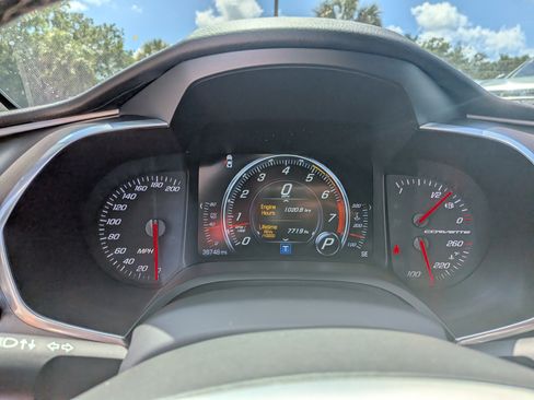 Used 2019 Chevrolet Corvette Stingray Coupe w/ 1LT RWD image 25