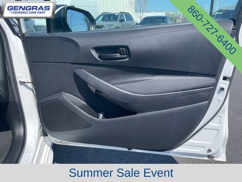 Used 2024 Toyota Corolla LE FWD image 11
